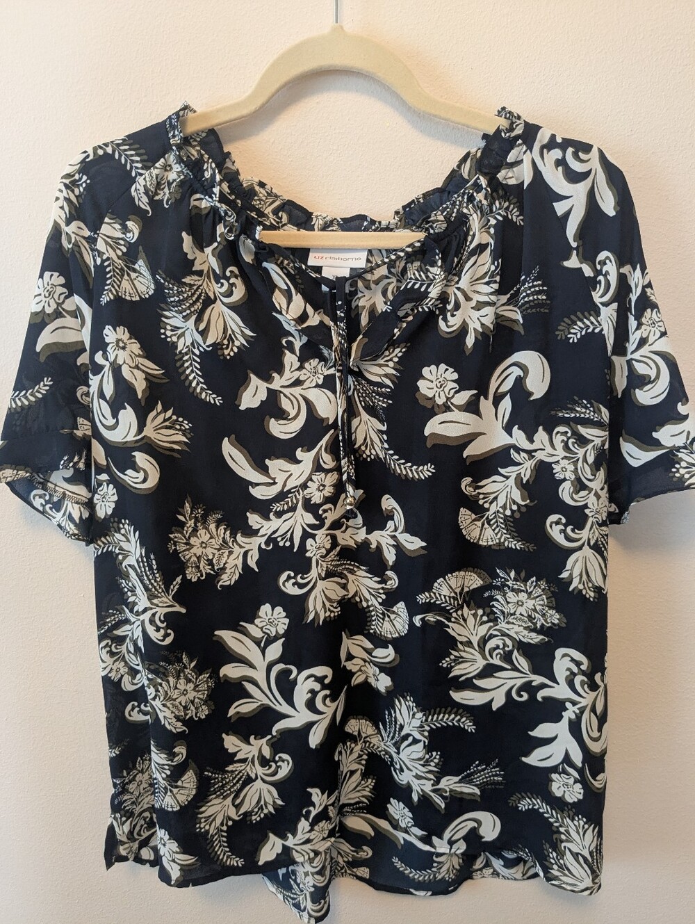 Liz Claiborne Black and White Floral Tie-Neck Blouse